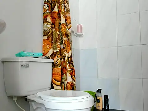 Snapshot of Chandler_ken chatting on 11.22.25 Chandler ken online show from 11.22.25