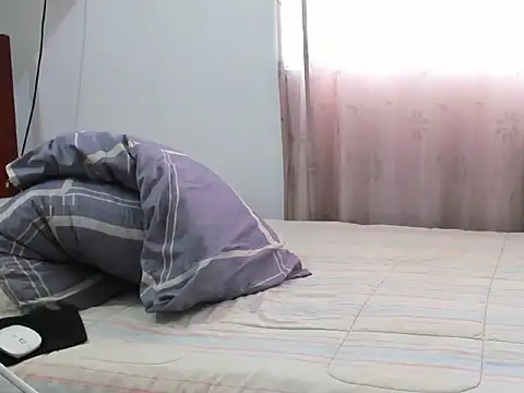 Snapshot of Chandler_ken chatting on 11.25.25 Chandler ken online show from 11.25.25