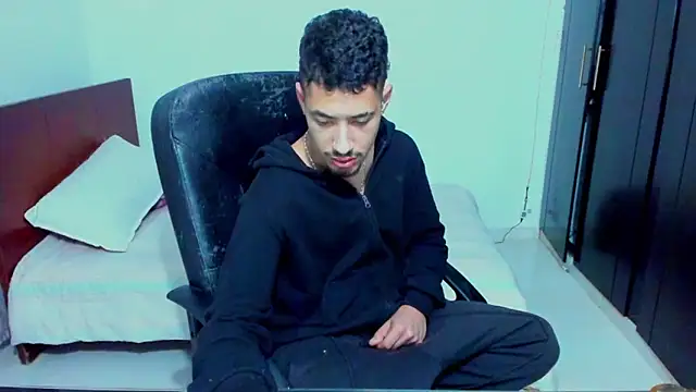 Snapshot of Chandler_ken chatting on 02.03.26 Chandler ken online show from 02.03.26