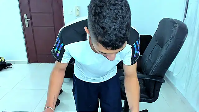 Snapshot of Chandler_ken chatting on 02.17.26 Chandler ken online show from 02.17.26