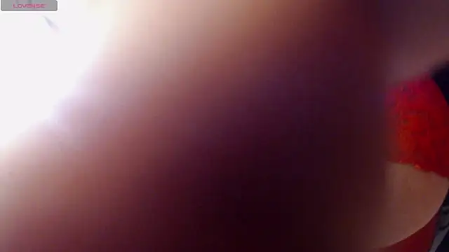 LiaTaylorr online show from 04.14.26