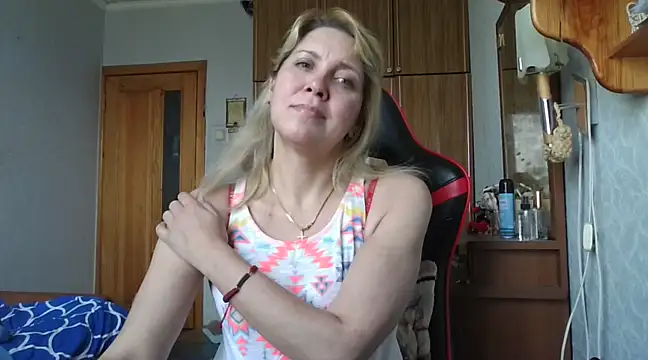 IrinaB1 online show from 03.13.25