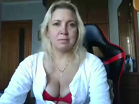 IrinaB1 online show from 09.28.25