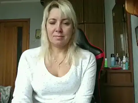 IrinaB1 online show from 11.09.25