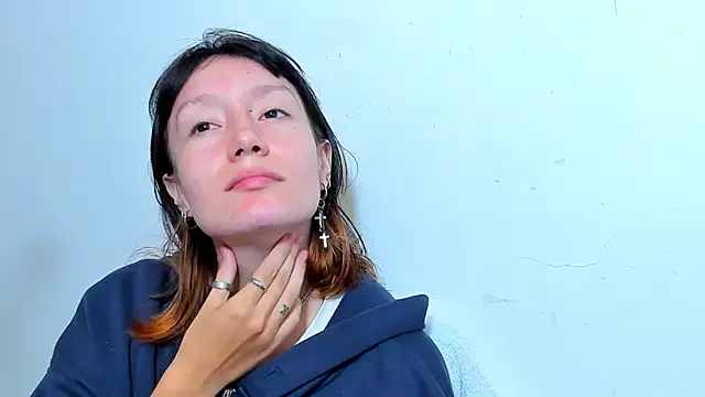 lizzy davis 1 online show from 04.02.26