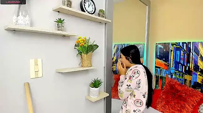 CristalLoren online show from 02.06.25