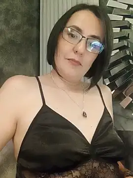 IsisBlake online show from 01.31.25