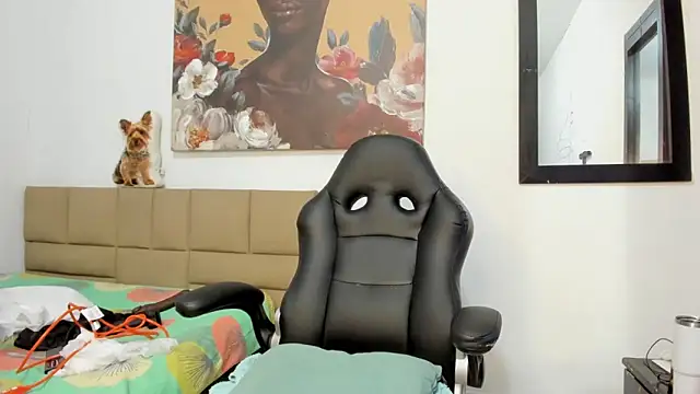 lilybaudyn  online show from 10.29.25