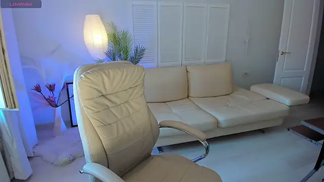 Daniela Kitty  online show from 06.05.26