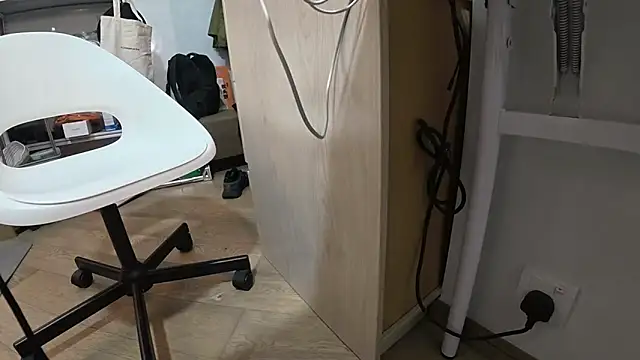 Snapshot of YunheLEE chatting on 02.26.26 YunheLEE online show from 02.26.26