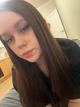 Marylallka5 online show from 10.13.25