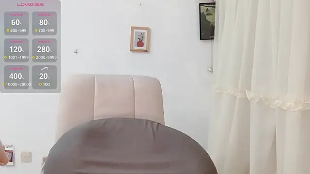 hhjiaxuan online show from 03.10.25