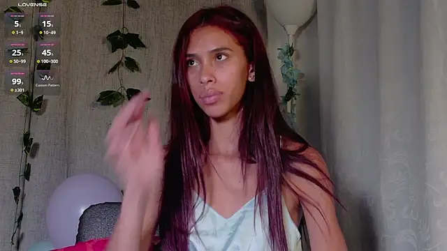 Iamkarlaa doll online show from 01.28.25