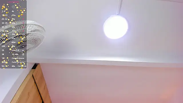 Snapshot of BILIE_ROUSE1 chatting on 02.01.25 BILIE ROUSE1 online show from 02.01.25