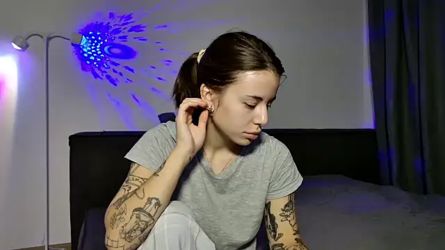 MazzyDoll online show from 11.26.25