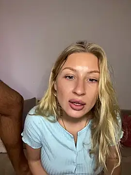 Snapshot of belle98 chatting on 01.18.25 belle98 online show from 01.18.25