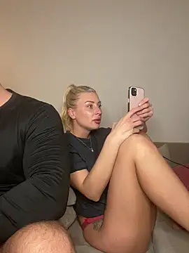 Snapshot of belle98 chatting on 03.01.25 belle98 online show from 03.01.25