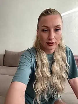 Snapshot of belle98 chatting on 02.27.26 belle98 online show from 02.27.26