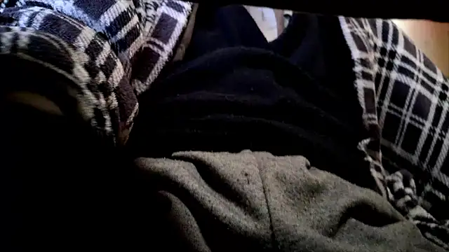 Snapshot of hidenyan02 chatting on 12.06.24 hidenyan02 online show from 12.06.24