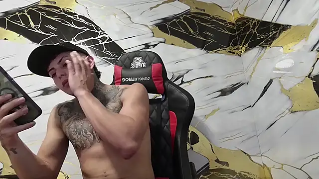 Kevin22 222 online show from 01.02.25