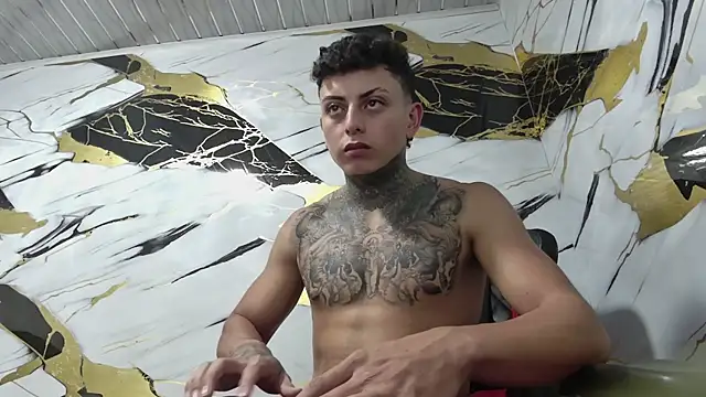 Kevin22 222 online show from 01.05.25