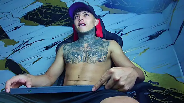 Kevin22 222 online show from 02.05.25