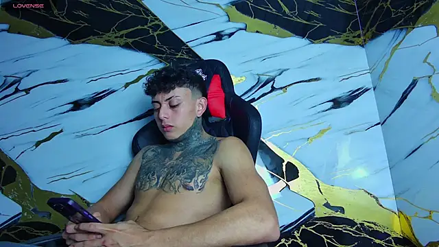 Kevin22 222 online show from 03.17.25