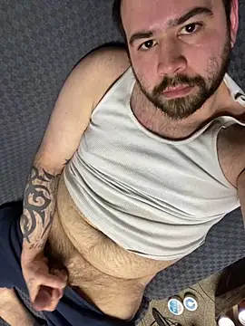 Snapshot of bighung1990 chatting on 02.22.26 bighung1990 online show from 02.22.26