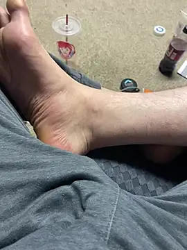 Snapshot of bighung1990 chatting on 03.02.26 bighung1990 online show from 03.02.26