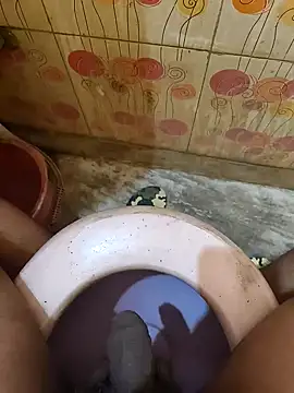 Snapshot of Rasharaj chatting on 12.20.24 Rasharaj online show from 12.20.24