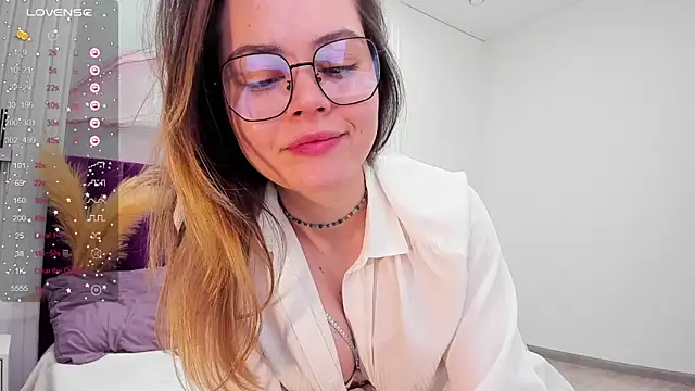 Snapshot of Kelly_Cuutie chatting on 01.24.25 Kelly Cuutie online show from 01.24.25