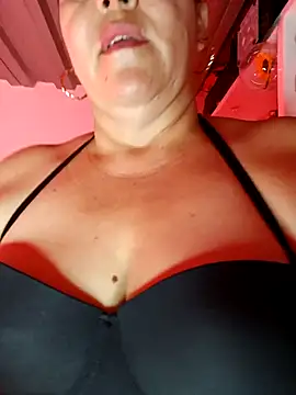 Snapshot of Fulopp15 chatting on 11.13.25 Fulopp15 online show from 11.13.25