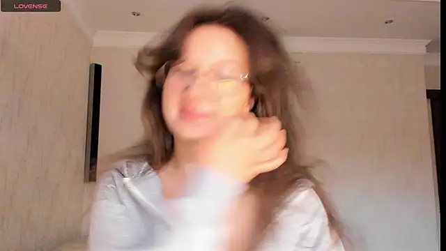 Lilith lutherlow online show from 01.25.25