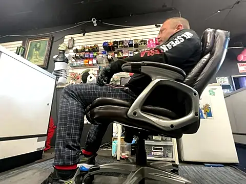 RawRyder8 online show from 11.06.25