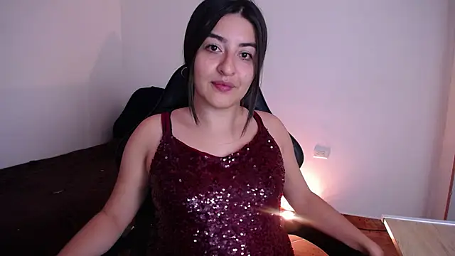 Snapshot of moritalatina chatting on 04.27.26 moritalatina online show from 04.27.26