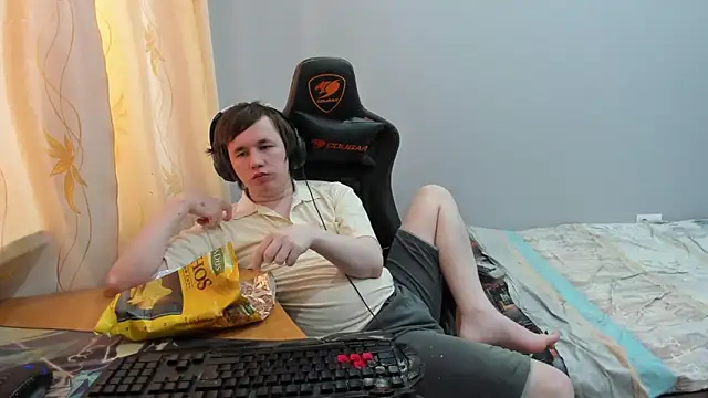 Snapshot of iliaskrislove chatting on 03.12.26 iliaskrislove online show from 03.12.26