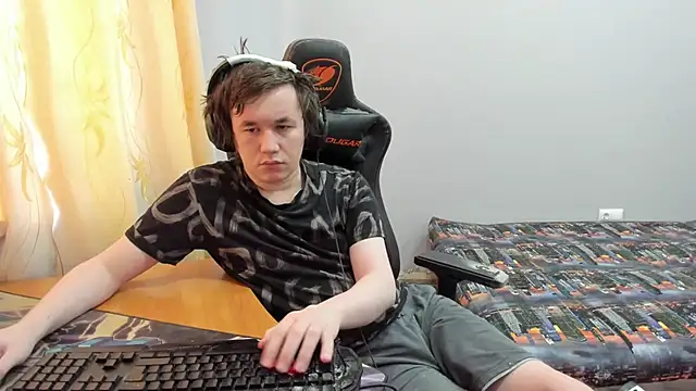 Snapshot of iliaskrislove chatting on 03.16.26 iliaskrislove online show from 03.16.26