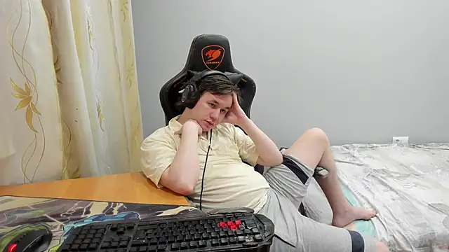 Snapshot of iliaskrislove chatting on 03.30.26 iliaskrislove online show from 03.30.26