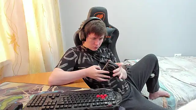 Snapshot of iliaskrislove chatting on 03.31.26 iliaskrislove online show from 03.31.26