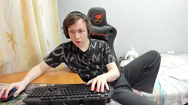 Snapshot of iliaskrislove chatting on 04.01.26 iliaskrislove online show from 04.01.26