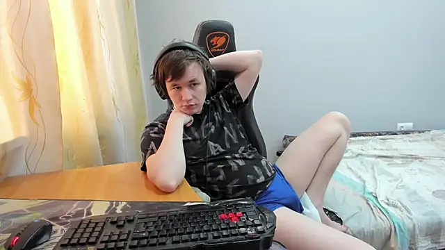 Snapshot of iliaskrislove chatting on 04.02.26 iliaskrislove online show from 04.02.26