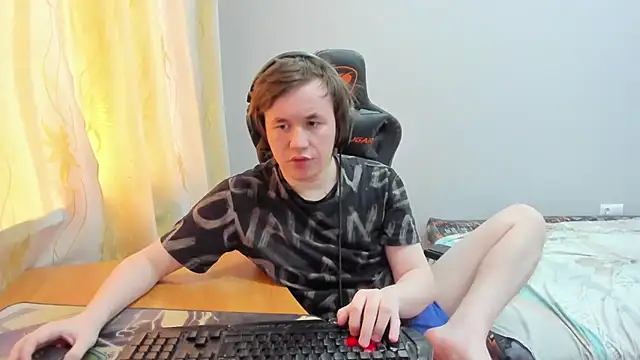 Snapshot of iliaskrislove chatting on 04.04.26 iliaskrislove online show from 04.04.26