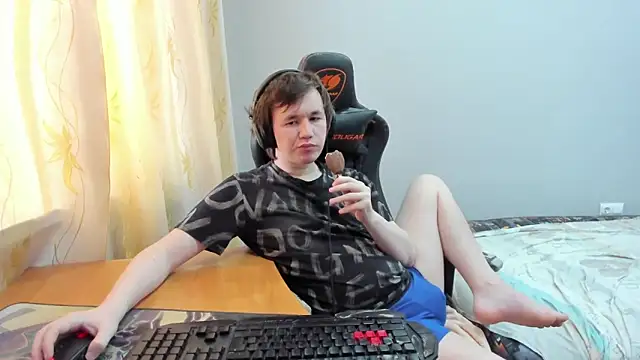 Snapshot of iliaskrislove chatting on 04.05.26 iliaskrislove online show from 04.05.26