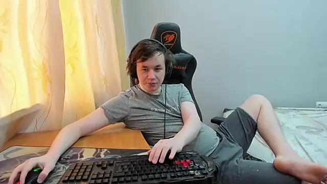 Snapshot of iliaskrislove chatting on 04.11.26 iliaskrislove online show from 04.11.26