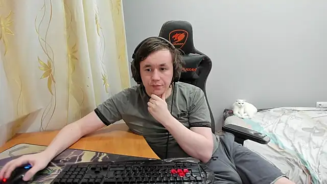 Snapshot of iliaskrislove chatting on 04.12.26 iliaskrislove online show from 04.12.26