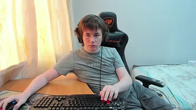 Snapshot of iliaskrislove chatting on 04.13.26 iliaskrislove online show from 04.13.26