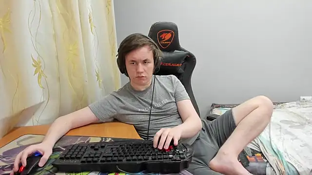 Snapshot of iliaskrislove chatting on 04.13.26 iliaskrislove online show from 04.13.26