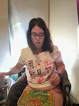 FreakNastyLacie online show from 10.05.25