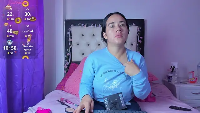 Veeronica Smith online show from 02.14.25