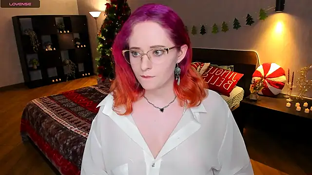 Aemilia  online show from 12.15.24